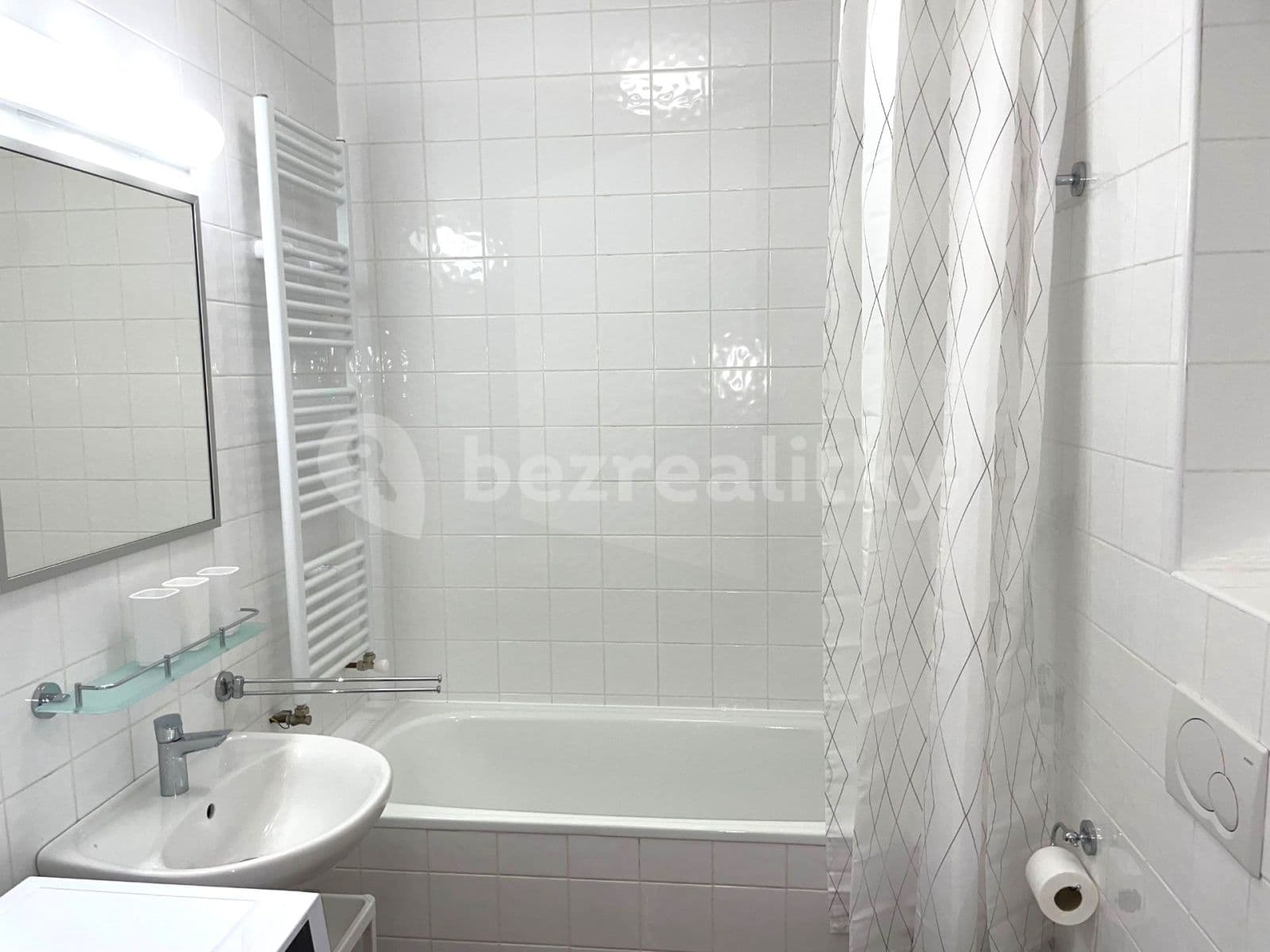 Prenájom bytu 3-izbový 57 m², Havlovská, Praha, Praha Prenájom bytu 3-izbový 57 m², Havlovská, Praha, Praha