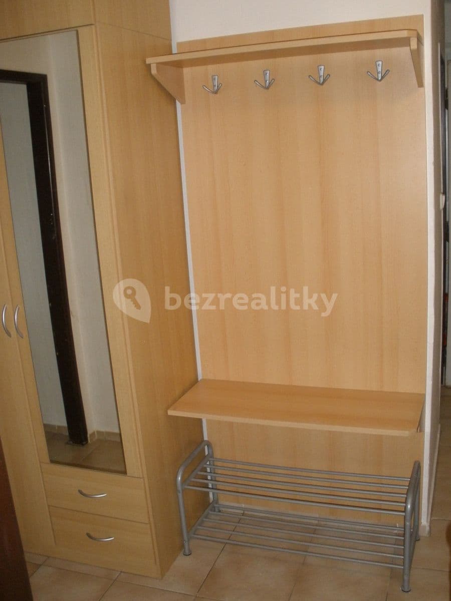 Prenájom bytu 2-izbový 52 m², Vodárenská, Kladno, Středočeský kraj Prenájom bytu 2-izbový 52 m², Vodárenská, Kladno, Středočeský kraj