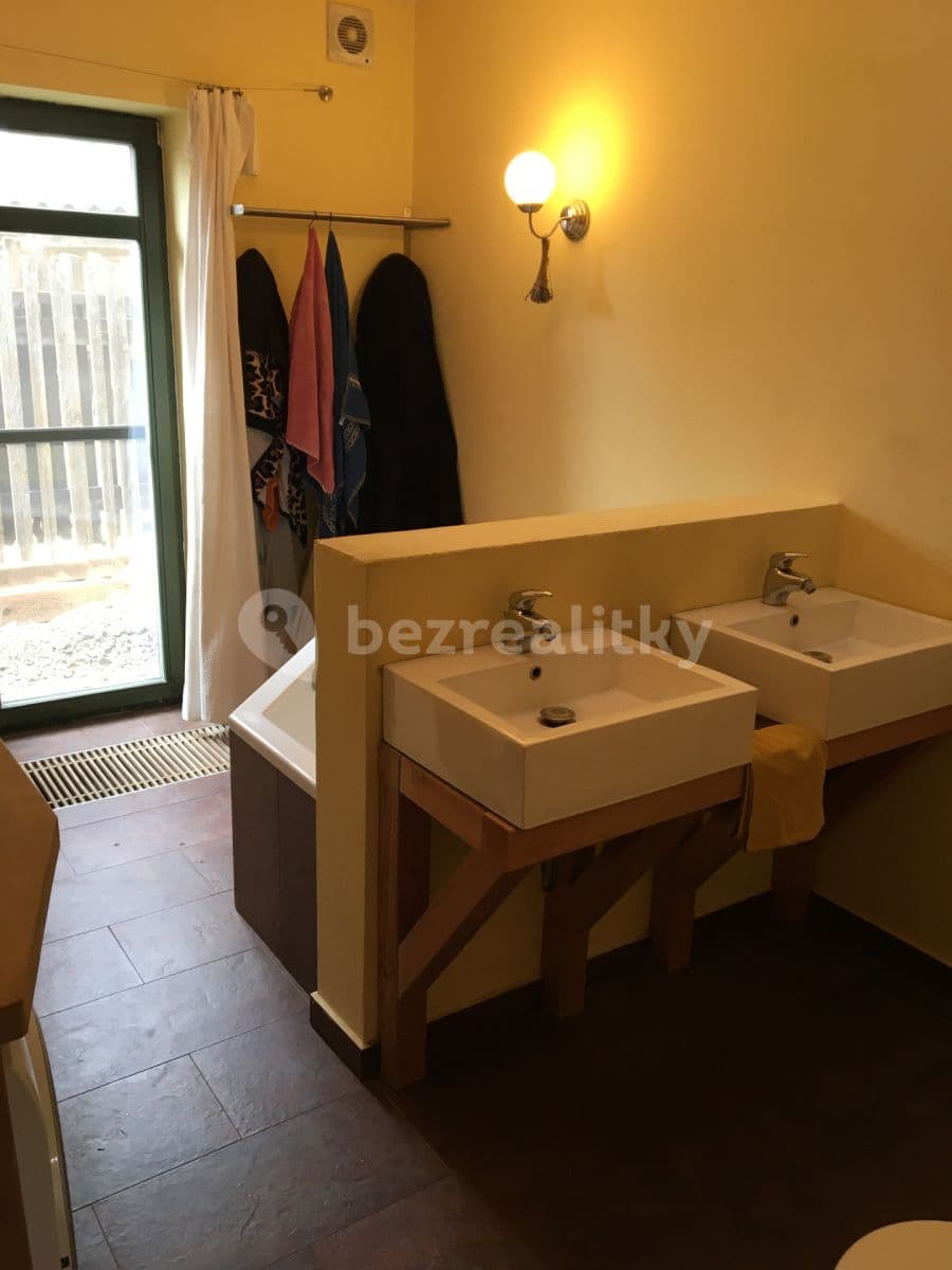 Prenájom bytu 5-izbový 150 m², Prachovská, Praha, Praha Prenájom bytu 5-izbový 150 m², Prachovská, Praha, Praha