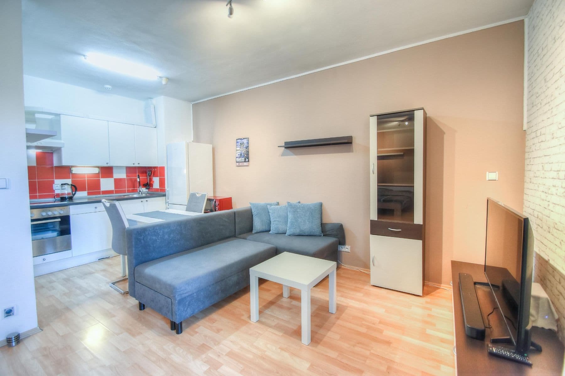 Prenájom bytu 1-izbový 36 m², Starochodovská, Praha, Praha Prenájom bytu 1-izbový 36 m², Starochodovská, Praha, Praha