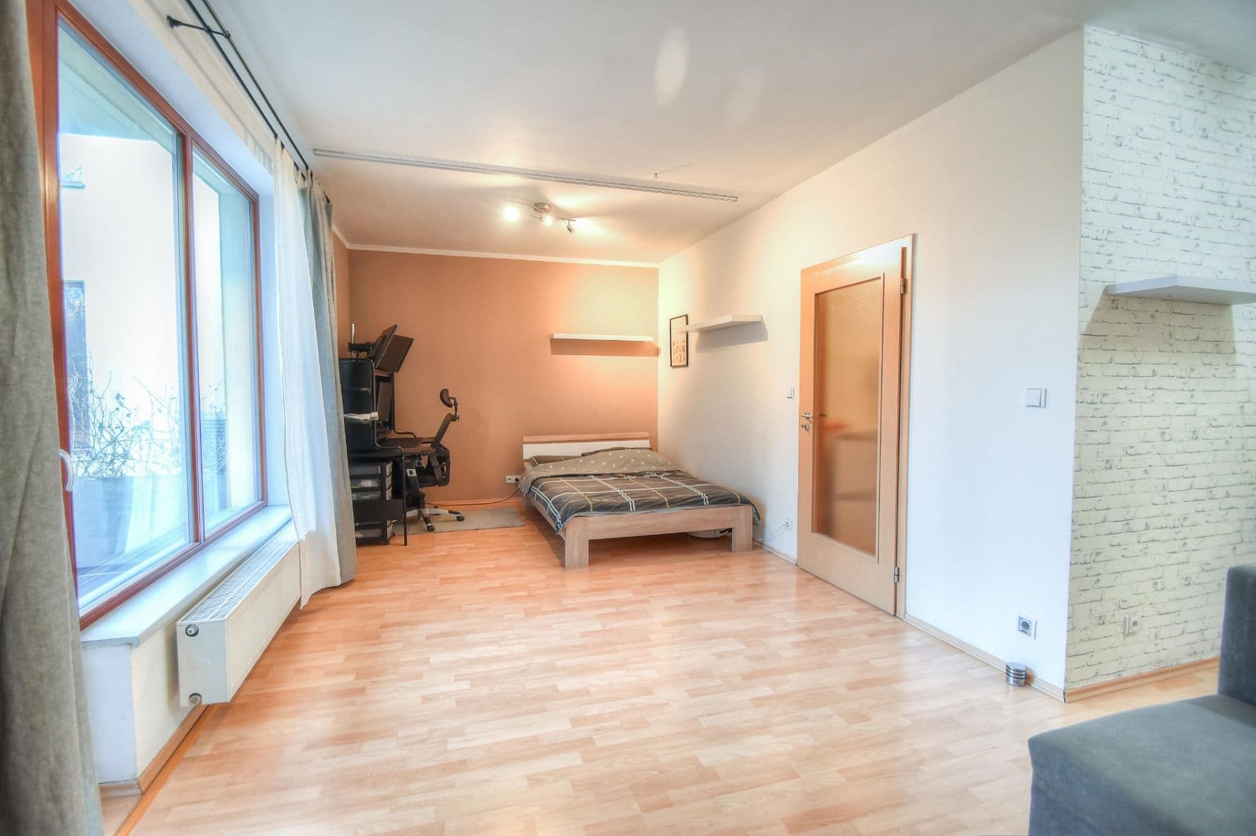 Prenájom bytu 1-izbový 36 m², Starochodovská, Praha, Praha Prenájom bytu 1-izbový 36 m², Starochodovská, Praha, Praha
