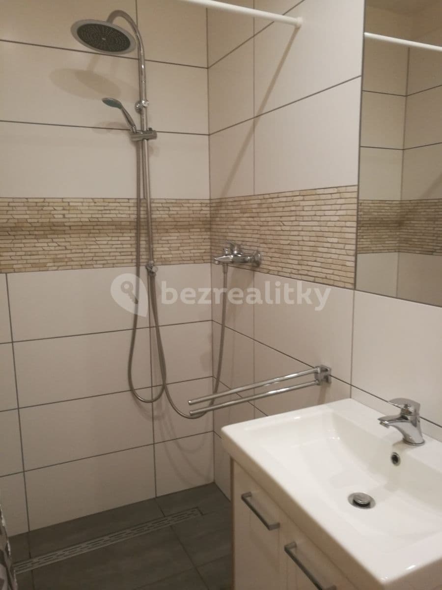 Prenájom bytu 2-izbový 56 m², Husinecká, Praha, Praha Prenájom bytu 2-izbový 56 m², Husinecká, Praha, Praha