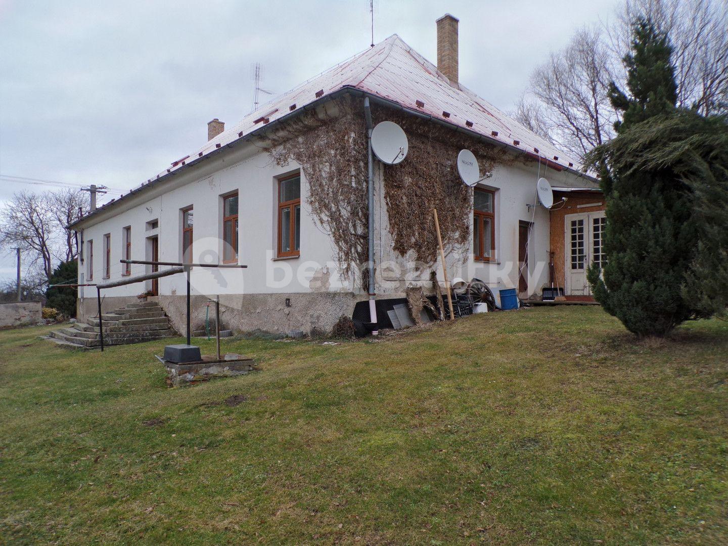 Predaj domu 260 m², pozemek 5.061 m², Třebětín, Středočeský kraj