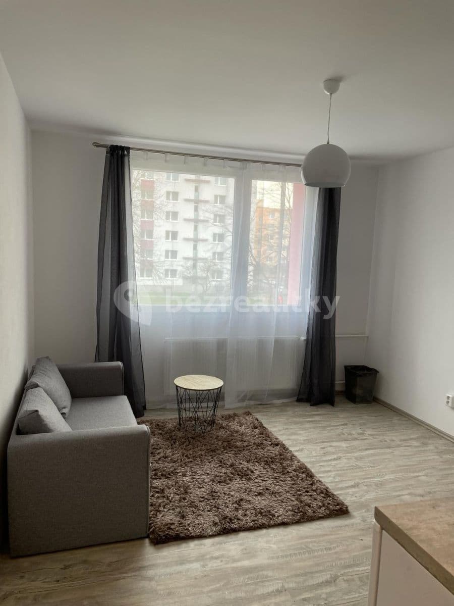 Prenájom bytu 2-izbový 35 m², Těšínská, Plzeň, Plzeňský kraj Prenájom bytu 2-izbový 35 m², Těšínská, Plzeň, Plzeňský kraj