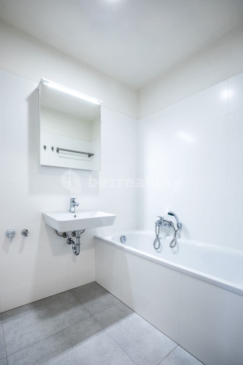 Prenájom bytu 2-izbový 56 m², Jungmannova, Liberec, Liberecký kraj Prenájom bytu 2-izbový 56 m², Jungmannova, Liberec, Liberecký kraj