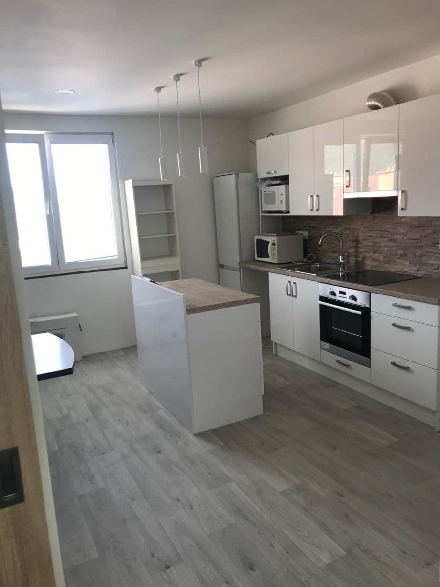 Prenájom bytu 2-izbový 55 m², Ronovská, Adamov, Jihomoravský kraj Prenájom bytu 2-izbový 55 m², Ronovská, Adamov, Jihomoravský kraj