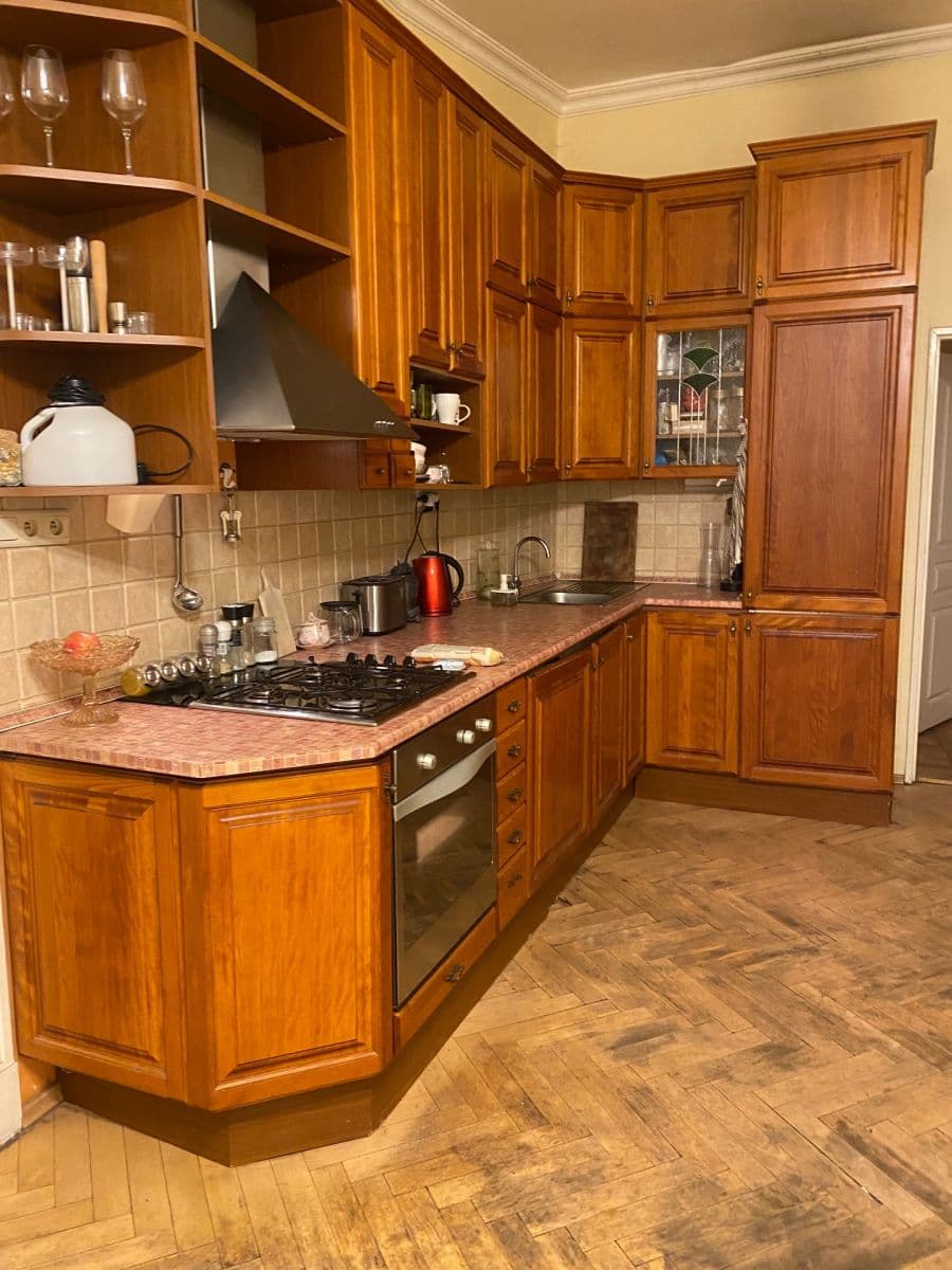 Prenájom bytu 2-izbový 70 m², Kodaňská, Praha, Praha Prenájom bytu 2-izbový 70 m², Kodaňská, Praha, Praha