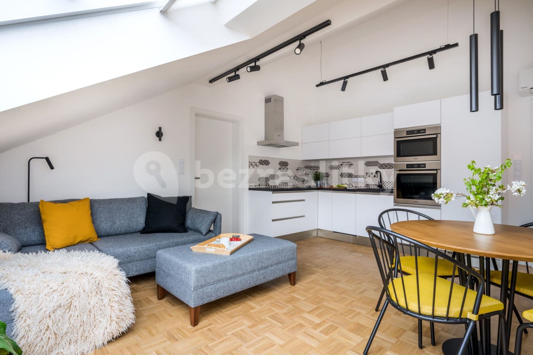 Prenájom bytu 2-izbový 67 m², Na Spojce, Praha, Praha Prenájom bytu 2-izbový 67 m², Na Spojce, Praha, Praha