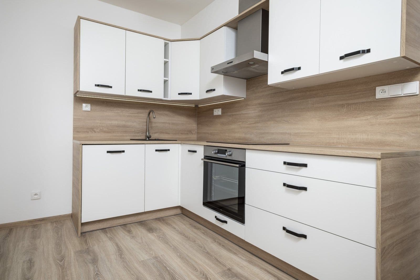 Prenájom bytu 3-izbový 60 m², Staříč, Staříč, Moravskoslezský kraj Prenájom bytu 3-izbový 60 m², Staříč, Staříč, Moravskoslezský kraj