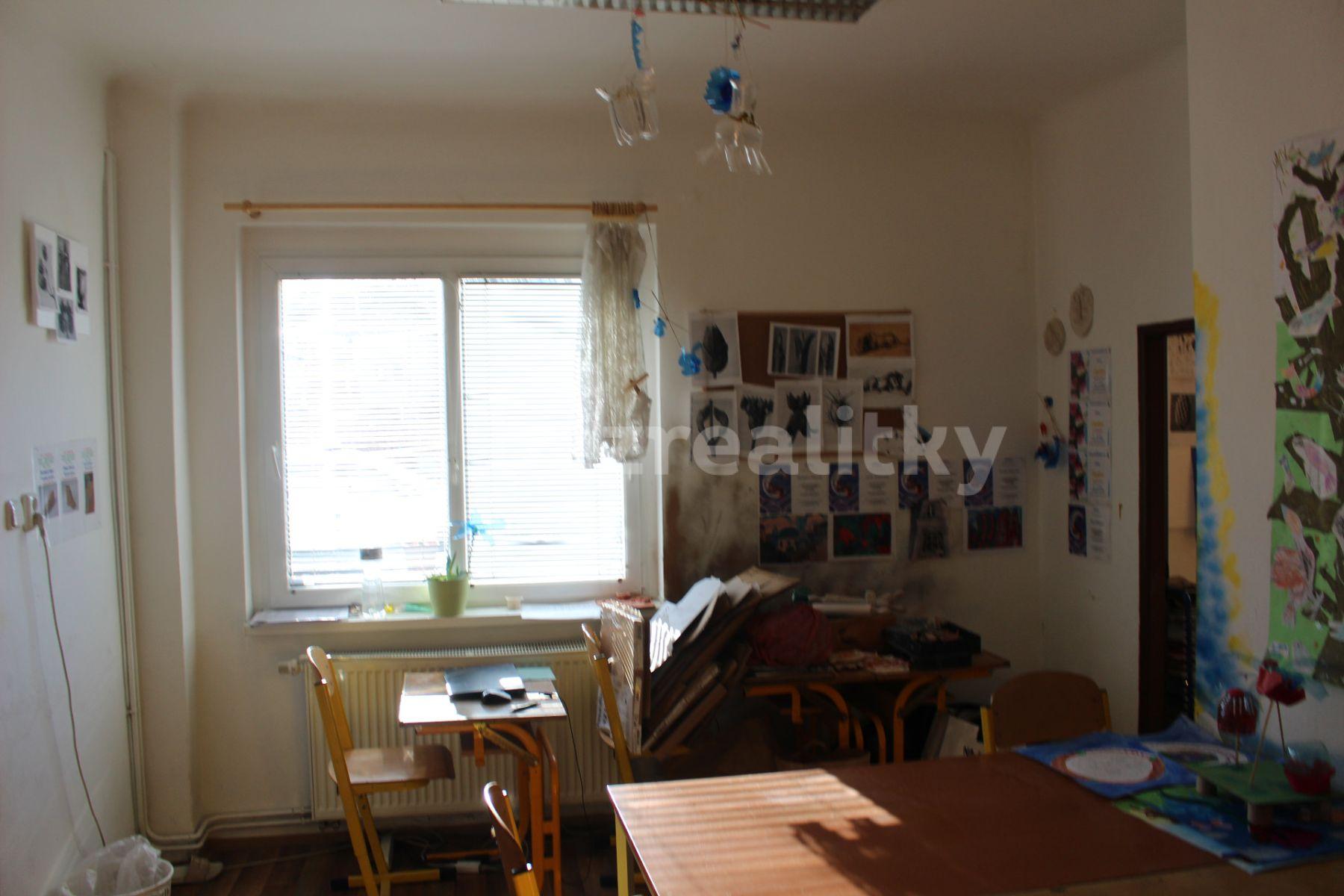Prenájom bytu 2-izbový 54 m², Jáchymovská, Praha, Praha