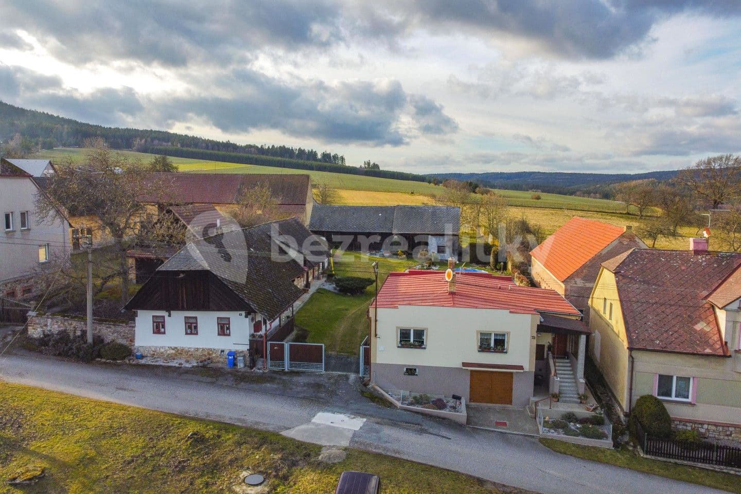 Predaj domu 330 m², pozemek 6.352 m², Lhota pod Radčem, Plzeňský kraj