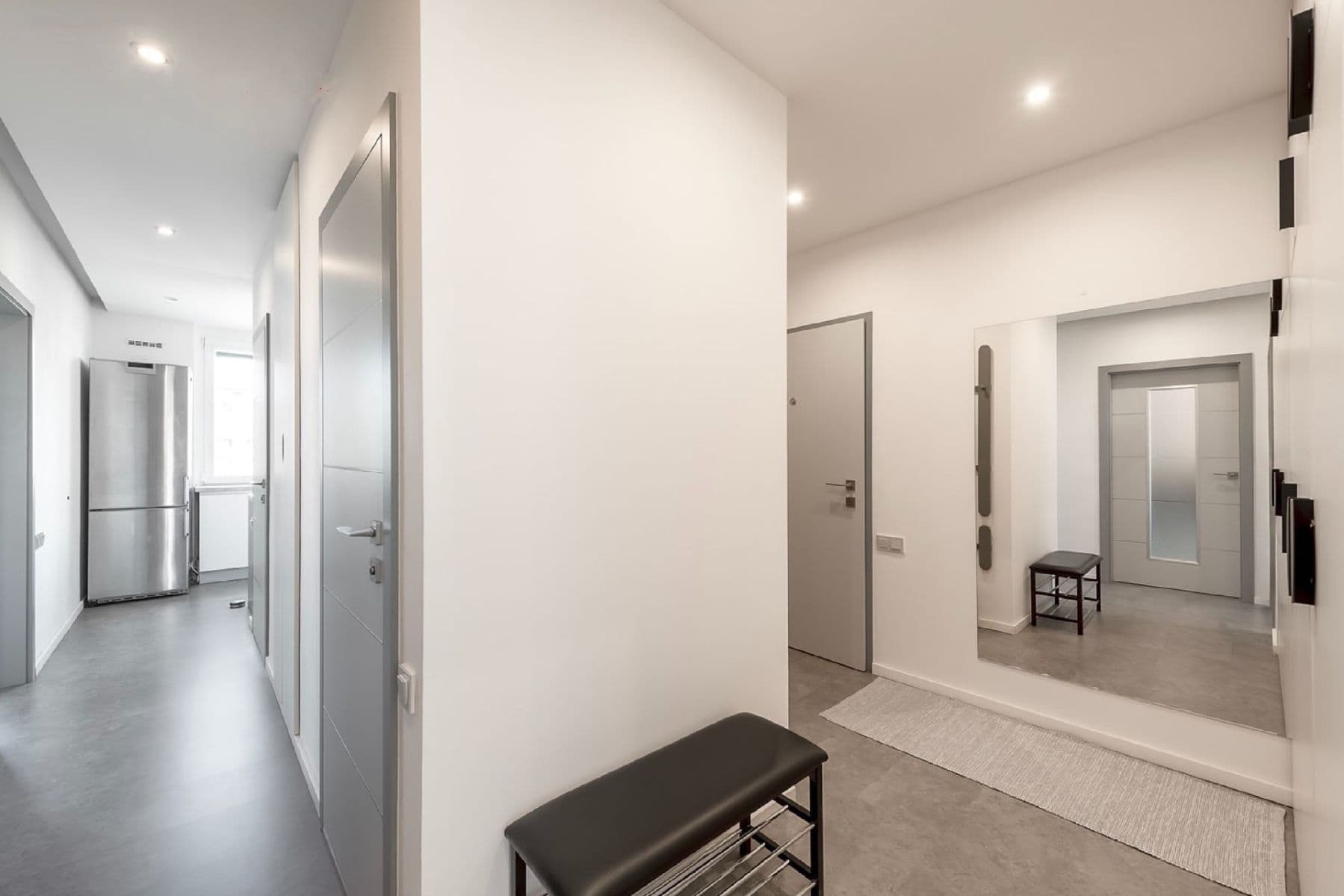 Prenájom bytu 3-izbový 83 m², Zárubova, Praha, Praha Prenájom bytu 3-izbový 83 m², Zárubova, Praha, Praha