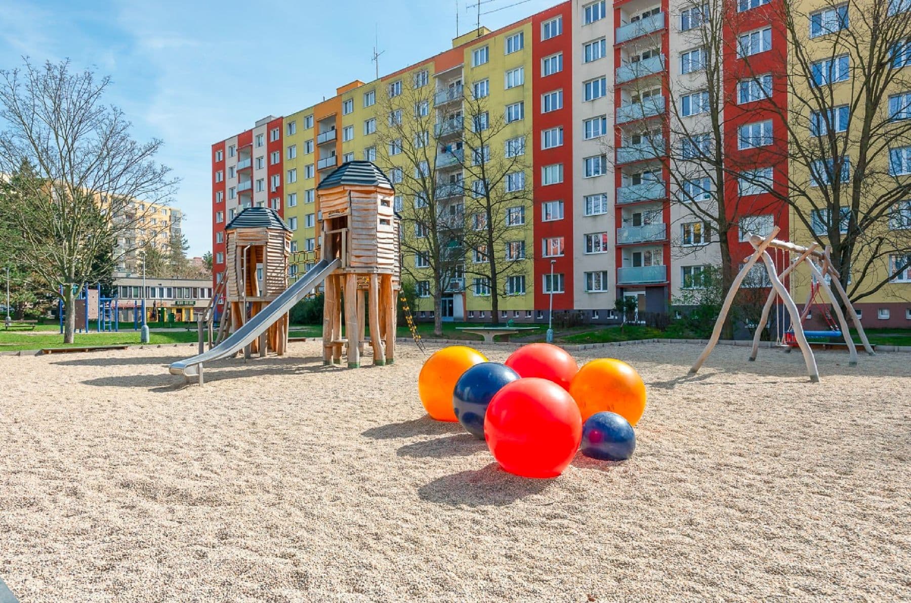 Prenájom bytu 3-izbový 83 m², Zárubova, Praha, Praha Prenájom bytu 3-izbový 83 m², Zárubova, Praha, Praha