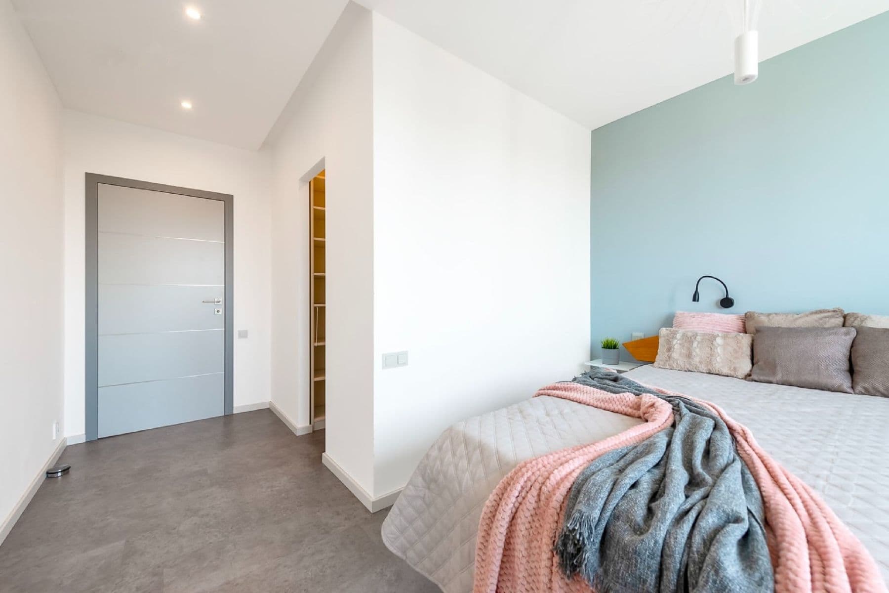 Prenájom bytu 3-izbový 83 m², Zárubova, Praha, Praha Prenájom bytu 3-izbový 83 m², Zárubova, Praha, Praha