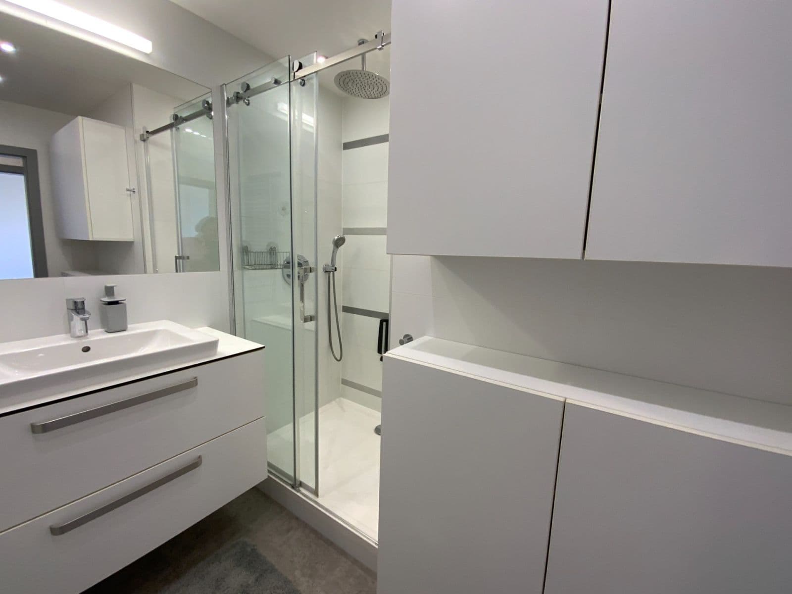 Prenájom bytu 3-izbový 83 m², Zárubova, Praha, Praha Prenájom bytu 3-izbový 83 m², Zárubova, Praha, Praha