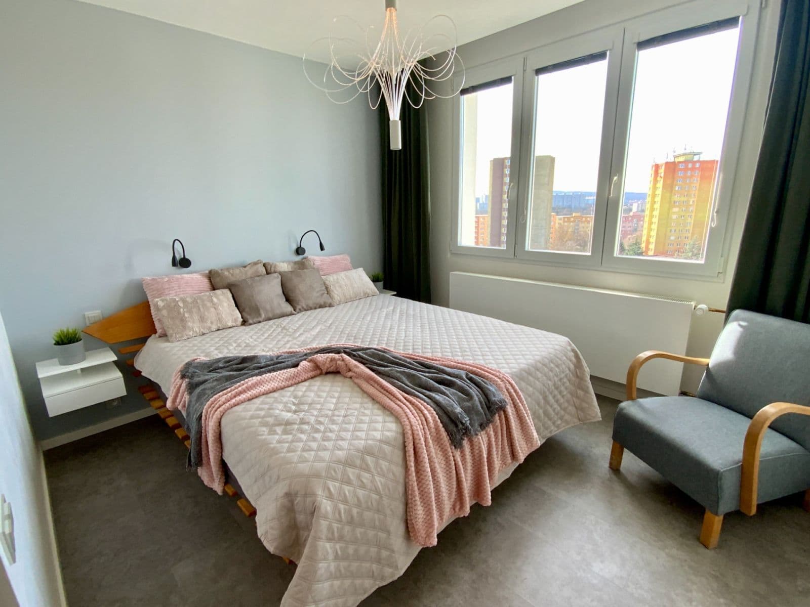 Prenájom bytu 3-izbový 83 m², Zárubova, Praha, Praha Prenájom bytu 3-izbový 83 m², Zárubova, Praha, Praha