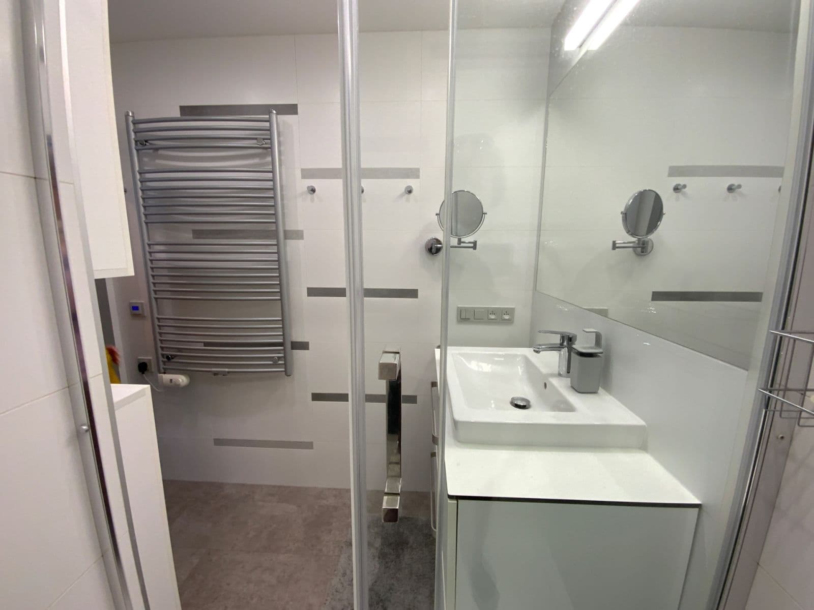 Prenájom bytu 3-izbový 83 m², Zárubova, Praha, Praha Prenájom bytu 3-izbový 83 m², Zárubova, Praha, Praha