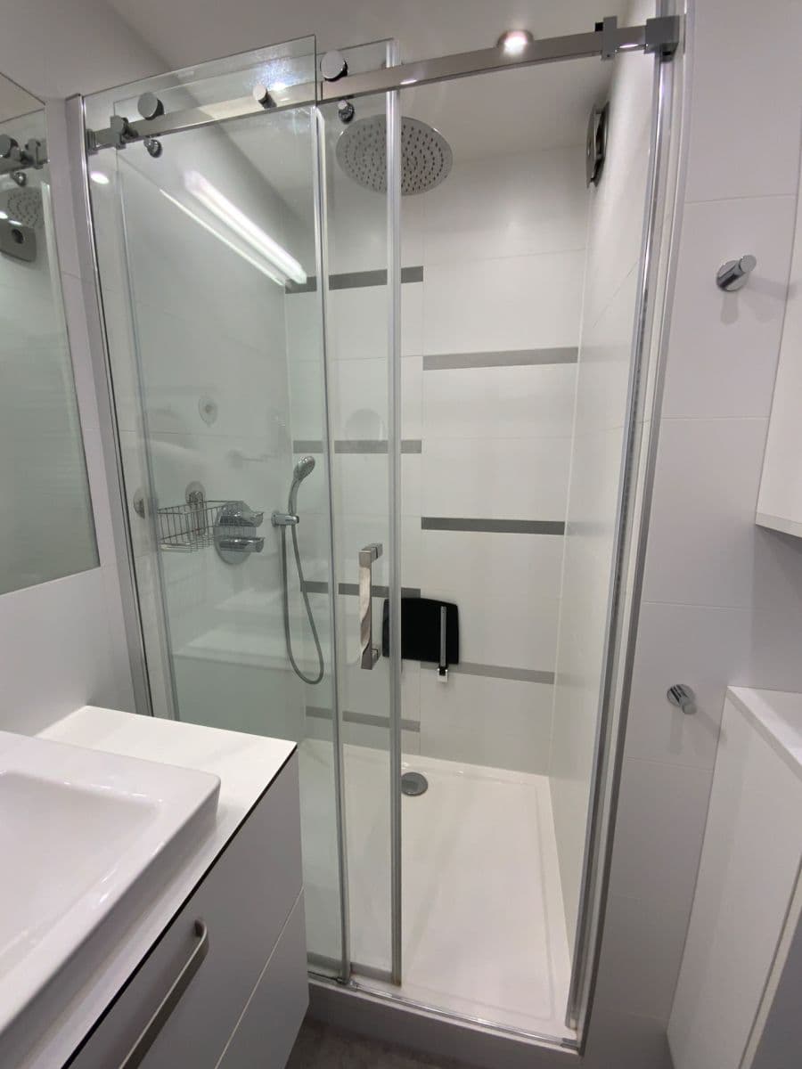 Prenájom bytu 3-izbový 83 m², Zárubova, Praha, Praha Prenájom bytu 3-izbový 83 m², Zárubova, Praha, Praha