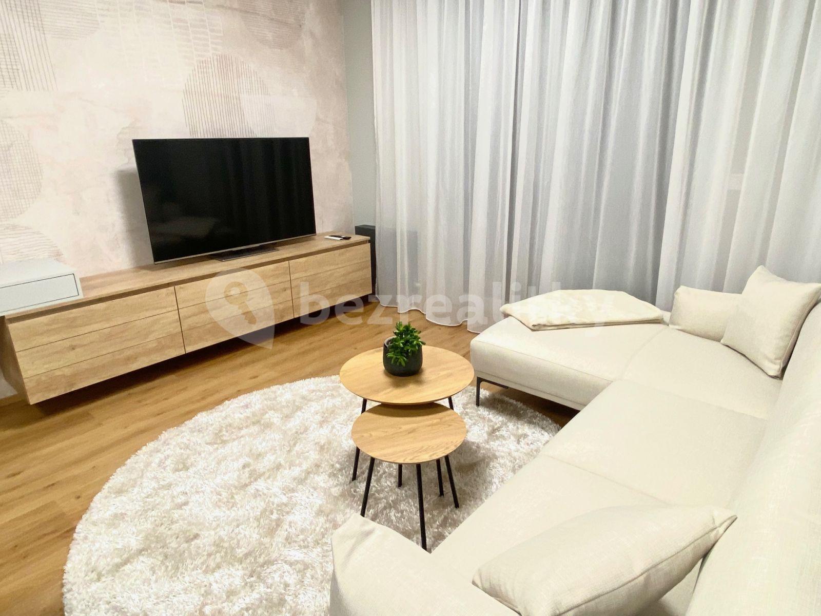 Prenájom bytu 2-izbový 65 m², Mezi Vodami, Praha, Praha