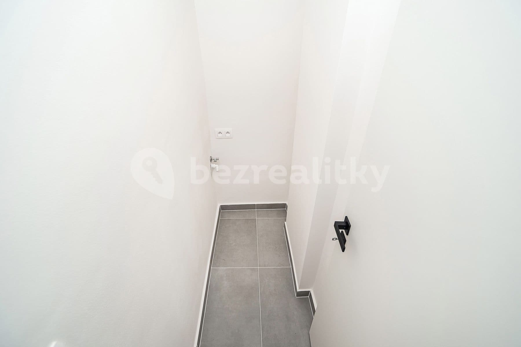 Predaj bytu 2-izbový 53 m², Ke Strašnické, Praha, Praha