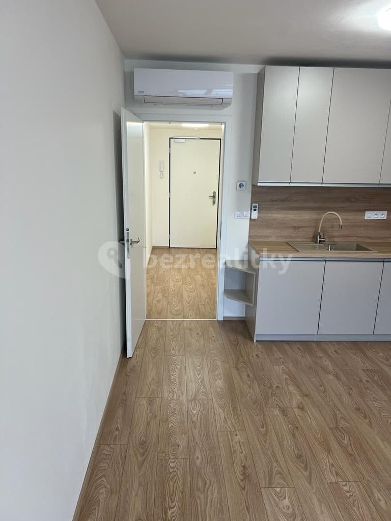 Prenájom bytu 1-izbový 32 m², Bratislavská, Brno, Jihomoravský kraj Prenájom bytu 1-izbový 32 m², Bratislavská, Brno, Jihomoravský kraj