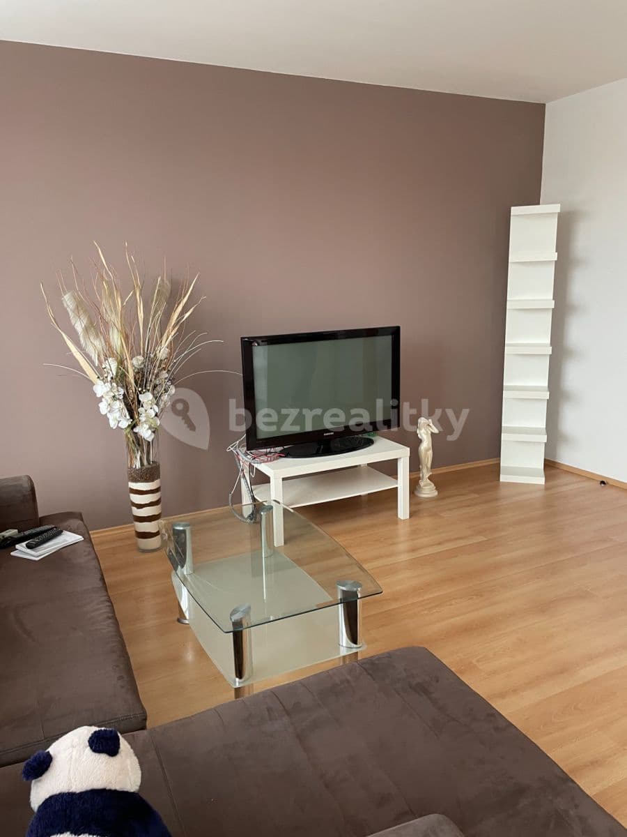 Prenájom bytu 3-izbový 80 m², Kabešova, Praha, Praha Prenájom bytu 3-izbový 80 m², Kabešova, Praha, Praha