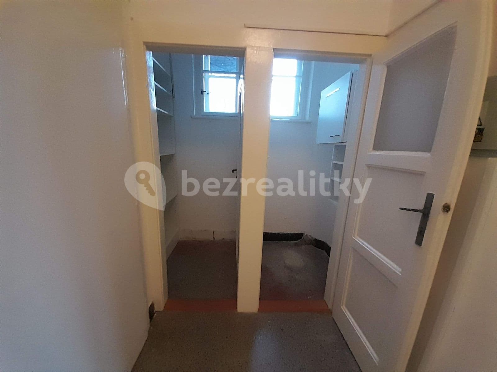 Prenájom bytu 1-izbový 49 m², Olbrachtova, Olomouc, Olomoucký kraj Prenájom bytu 1-izbový 49 m², Olbrachtova, Olomouc, Olomoucký kraj