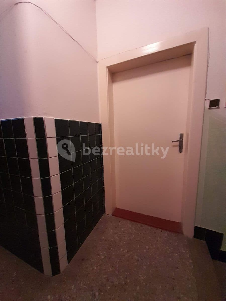 Prenájom bytu 1-izbový 49 m², Olbrachtova, Olomouc, Olomoucký kraj Prenájom bytu 1-izbový 49 m², Olbrachtova, Olomouc, Olomoucký kraj