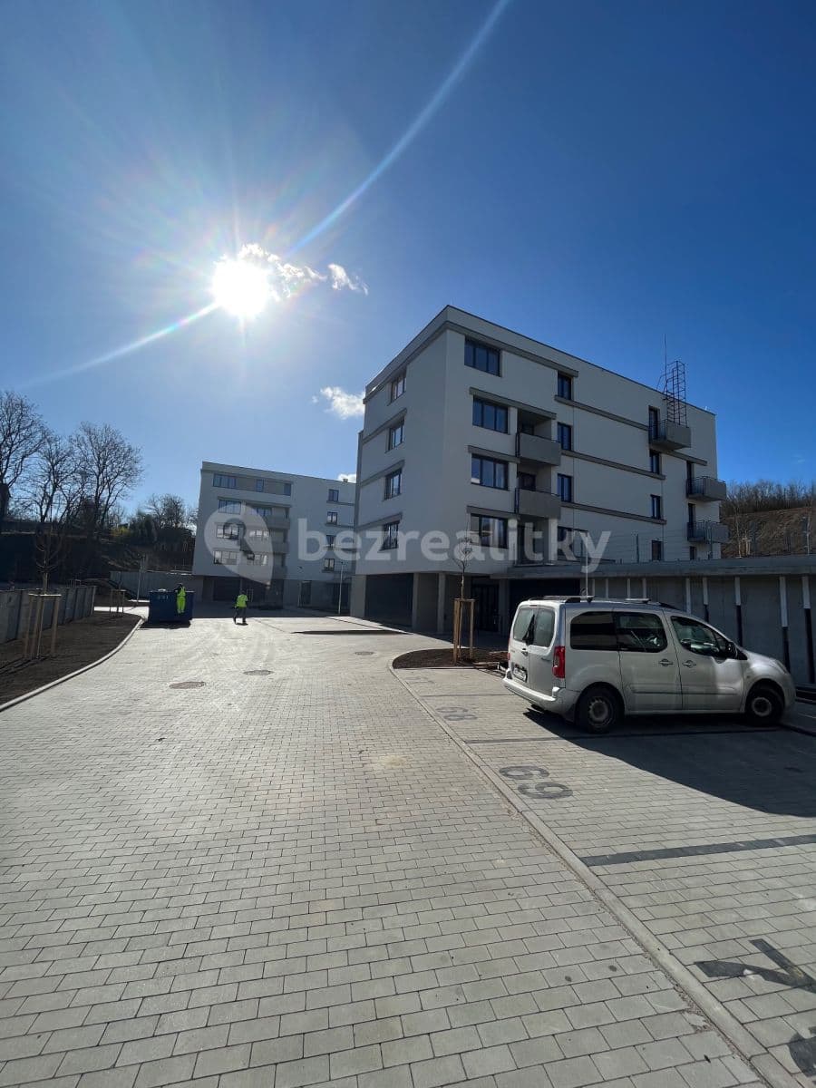 Prenájom bytu 1-izbový 33 m², Pod Hliníkem, Libčice nad Vltavou, Středočeský kraj Prenájom bytu 1-izbový 33 m², Pod Hliníkem, Libčice nad Vltavou, Středočeský kraj