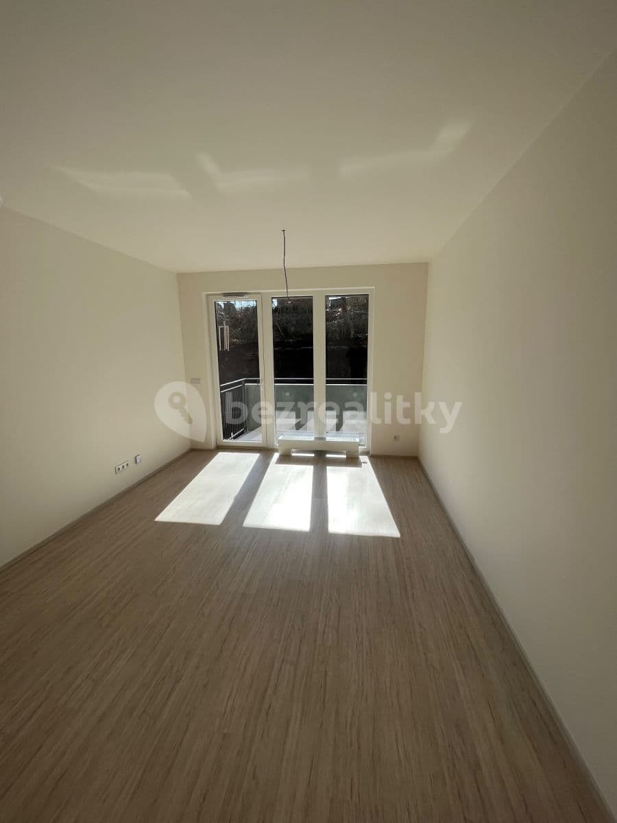 Prenájom bytu 1-izbový 33 m², Pod Hliníkem, Libčice nad Vltavou, Středočeský kraj Prenájom bytu 1-izbový 33 m², Pod Hliníkem, Libčice nad Vltavou, Středočeský kraj