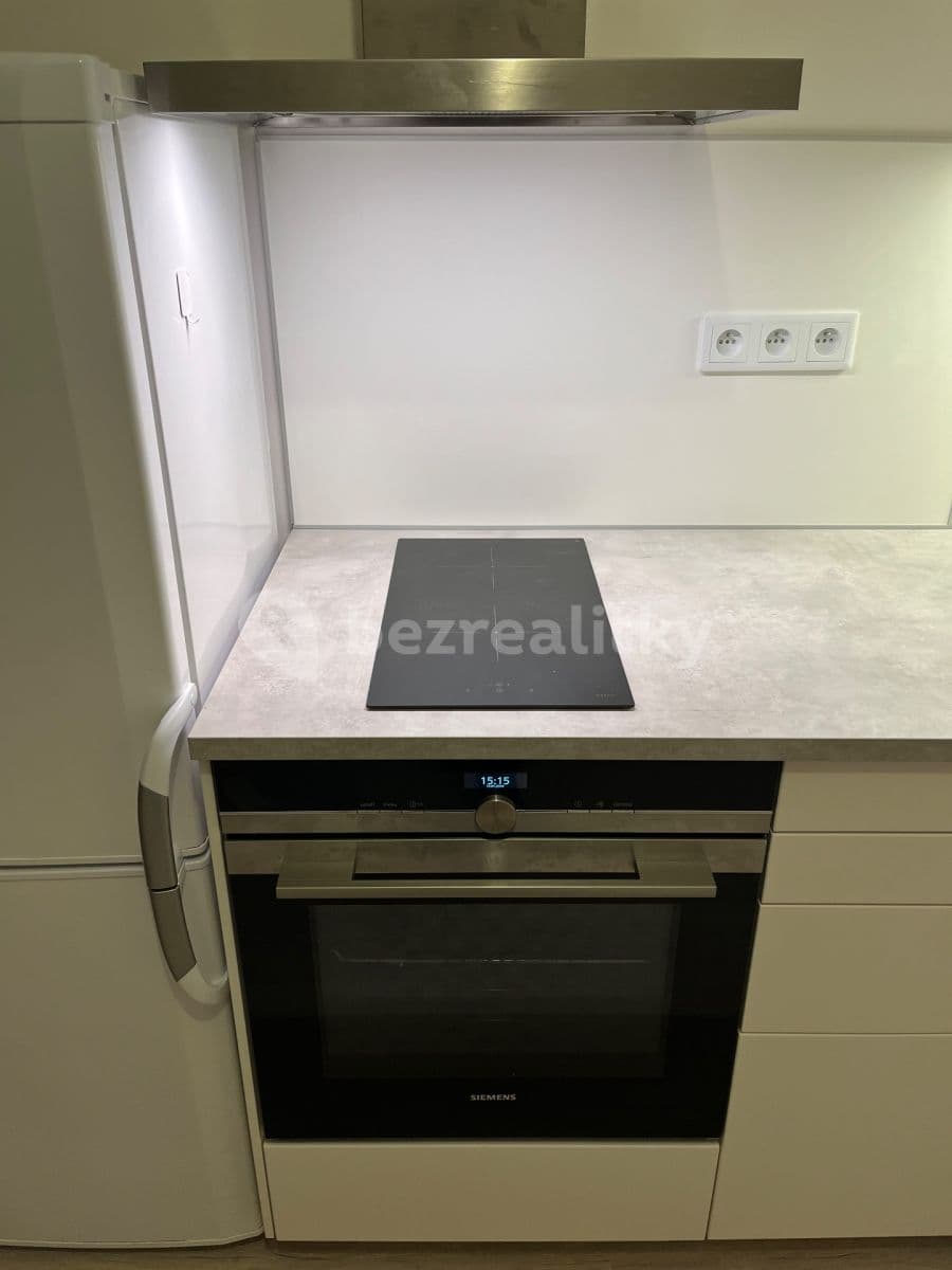 Prenájom bytu 1-izbový 33 m², Pod Hliníkem, Libčice nad Vltavou, Středočeský kraj Prenájom bytu 1-izbový 33 m², Pod Hliníkem, Libčice nad Vltavou, Středočeský kraj