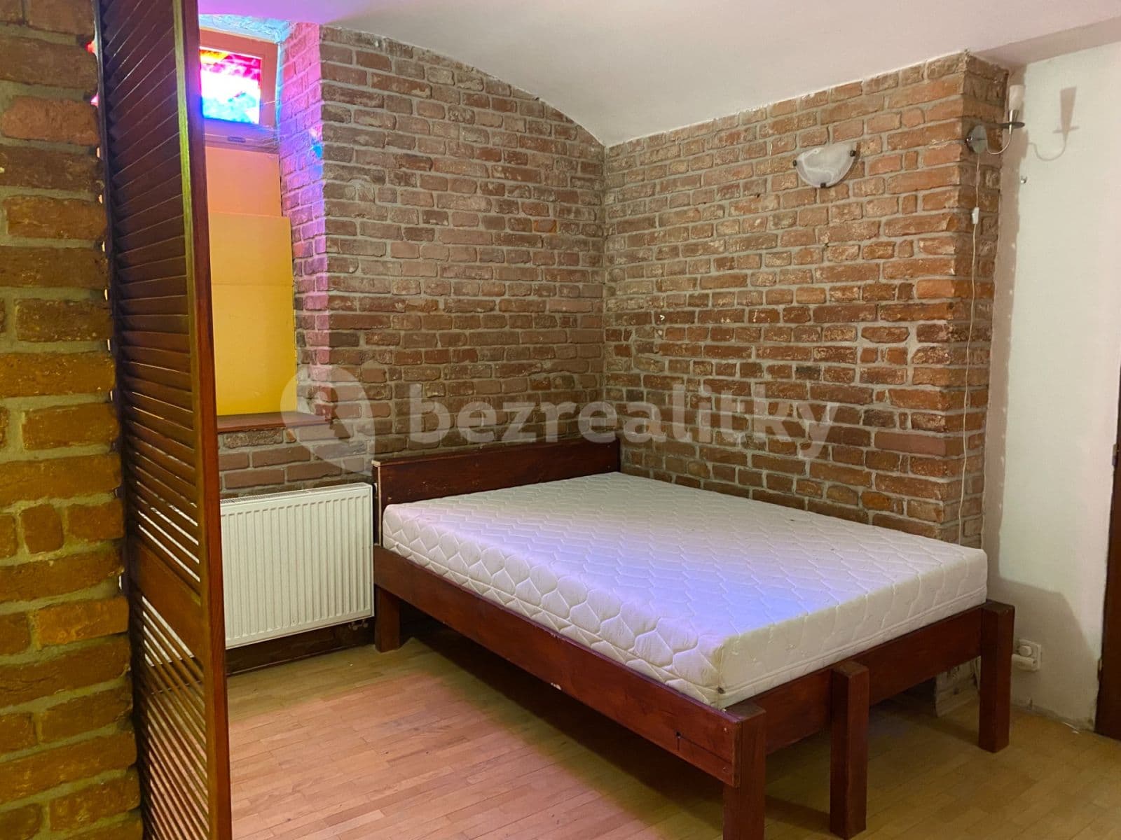 Prenájom bytu 1-izbový 39 m², Korunní, Praha, Praha Prenájom bytu 1-izbový 39 m², Korunní, Praha, Praha