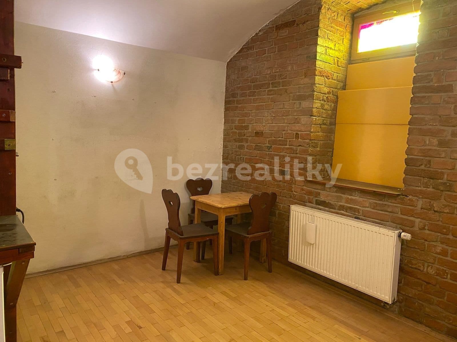 Prenájom bytu 1-izbový 39 m², Korunní, Praha, Praha Prenájom bytu 1-izbový 39 m², Korunní, Praha, Praha