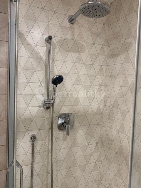 Prenájom bytu 2-izbový 47 m², Šlikova, Praha, Praha Prenájom bytu 2-izbový 47 m², Šlikova, Praha, Praha