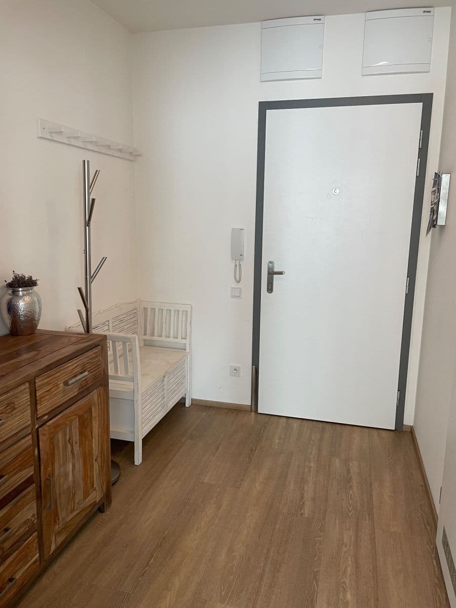 Prenájom bytu 2-izbový 56 m², Na Vackově, Praha, Praha Prenájom bytu 2-izbový 56 m², Na Vackově, Praha, Praha
