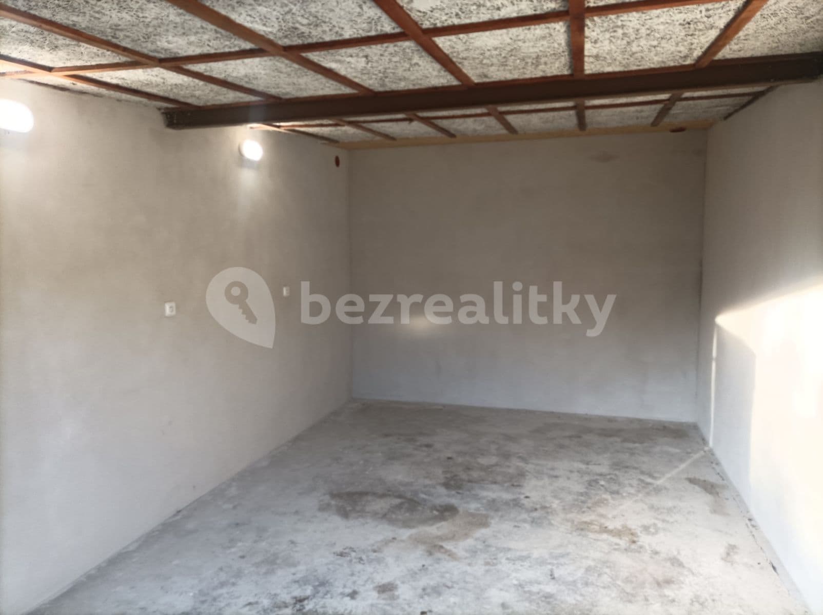 Prenájom garáže 23 m², Tyršova, Kyjov, Jihomoravský kraj Prenájom garáže 23 m², Tyršova, Kyjov, Jihomoravský kraj