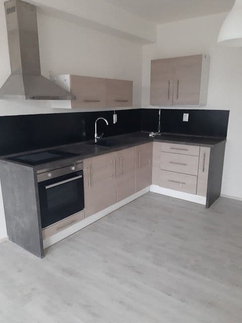 Prenájom bytu 1-izbový 36 m², Pod Vinicí, Pardubice, Pardubický kraj Prenájom bytu 1-izbový 36 m², Pod Vinicí, Pardubice, Pardubický kraj