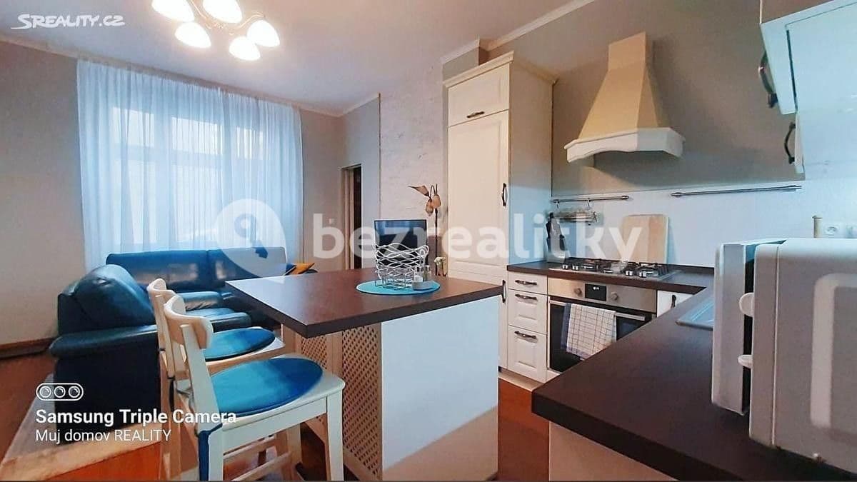Prenájom bytu 3-izbový 55 m², Bulharská, Praha, Praha Prenájom bytu 3-izbový 55 m², Bulharská, Praha, Praha