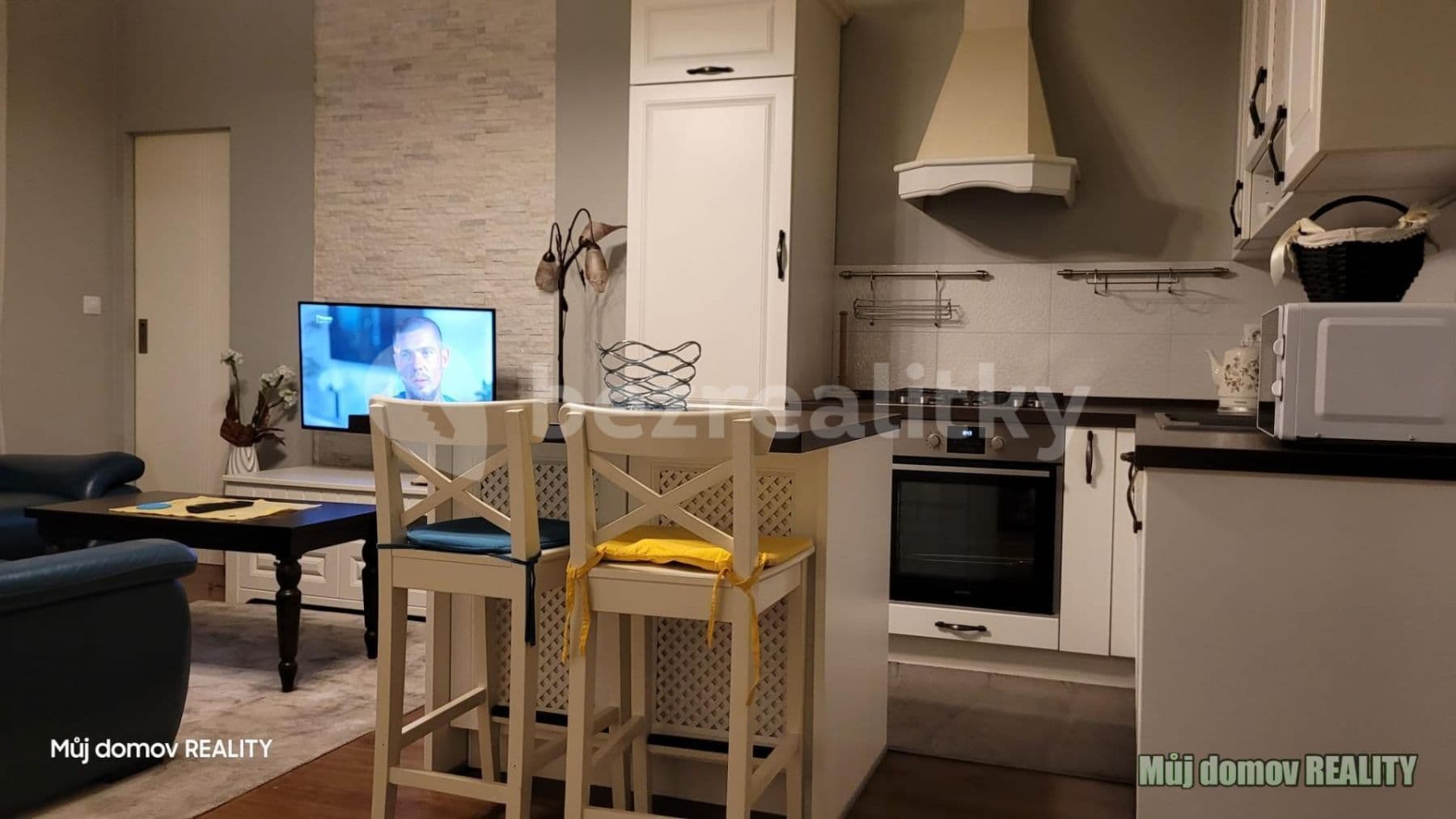 Prenájom bytu 3-izbový 55 m², Bulharská, Praha, Praha Prenájom bytu 3-izbový 55 m², Bulharská, Praha, Praha