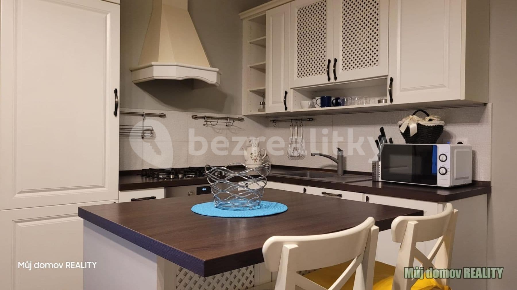 Prenájom bytu 3-izbový 55 m², Bulharská, Praha, Praha Prenájom bytu 3-izbový 55 m², Bulharská, Praha, Praha