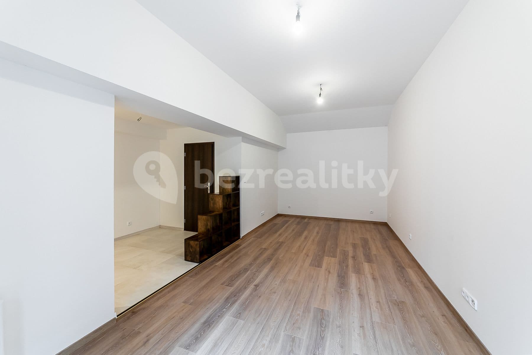 Predaj bytu 1-izbový 38 m², Spálený Mlýn, Líšnice, Středočeský kraj