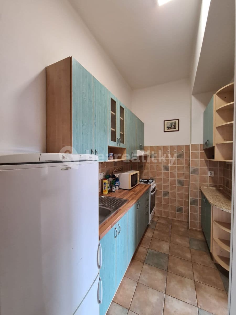 Prenájom bytu 1-izbový 37 m², Ruská, Praha, Praha Prenájom bytu 1-izbový 37 m², Ruská, Praha, Praha