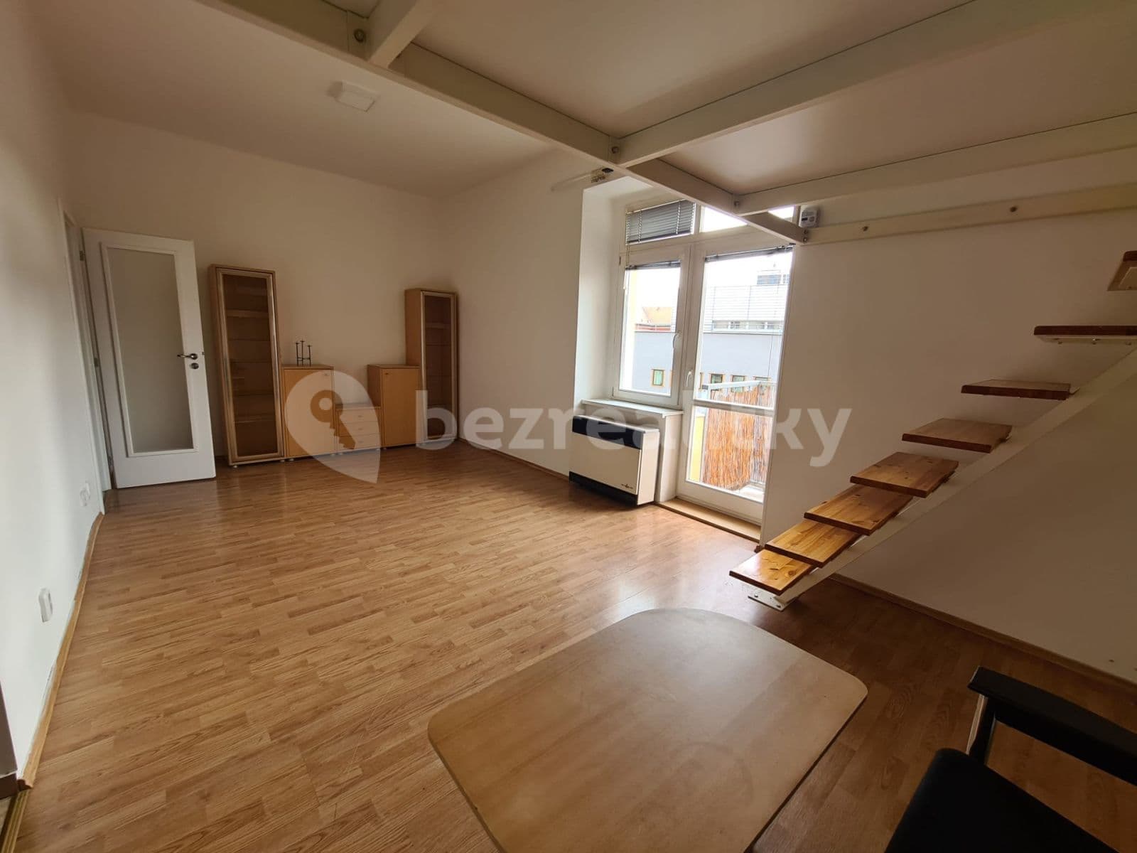 Prenájom bytu 1-izbový 37 m², Ruská, Praha, Praha Prenájom bytu 1-izbový 37 m², Ruská, Praha, Praha