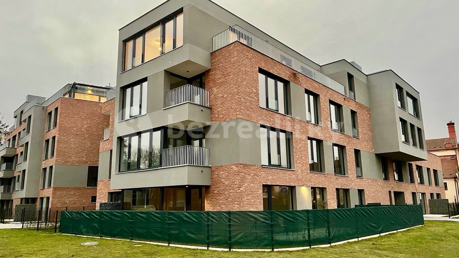 Prenájom bytu 3-izbový 90 m², Michelská, Praha, Praha Prenájom bytu 3-izbový 90 m², Michelská, Praha, Praha