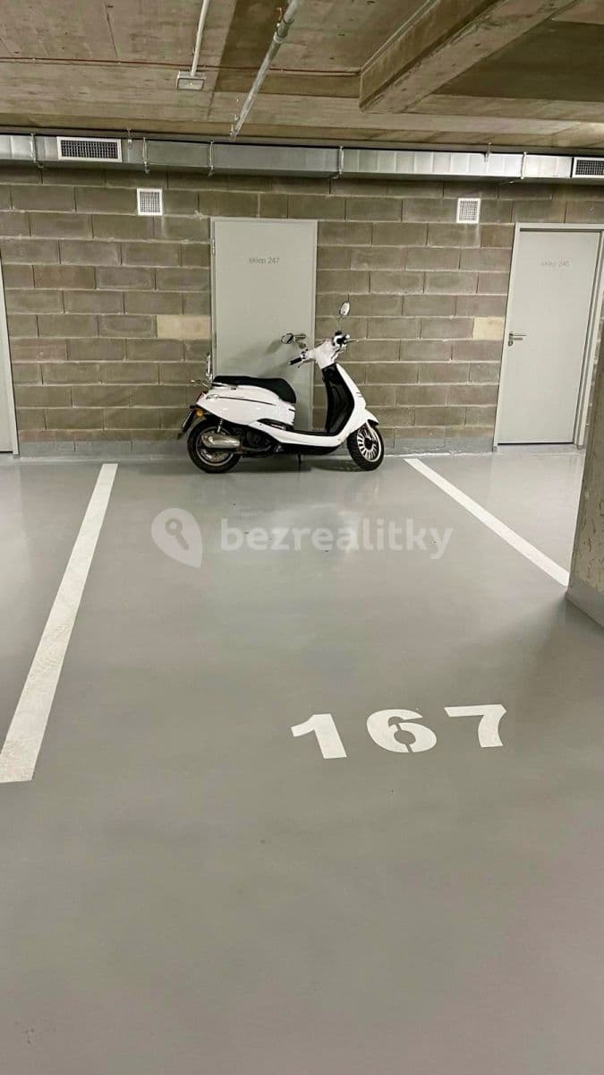 Prenájom bytu 3-izbový 90 m², Michelská, Praha, Praha Prenájom bytu 3-izbový 90 m², Michelská, Praha, Praha