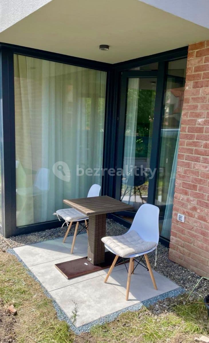 Prenájom bytu 3-izbový 90 m², Michelská, Praha, Praha Prenájom bytu 3-izbový 90 m², Michelská, Praha, Praha