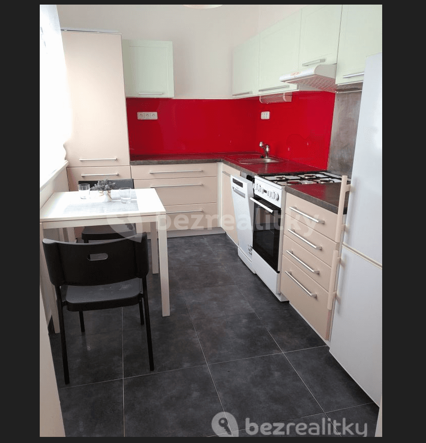 Prenájom bytu 1-izbový 38 m², Kosmonautů, Kladno, Středočeský kraj Prenájom bytu 1-izbový 38 m², Kosmonautů, Kladno, Středočeský kraj