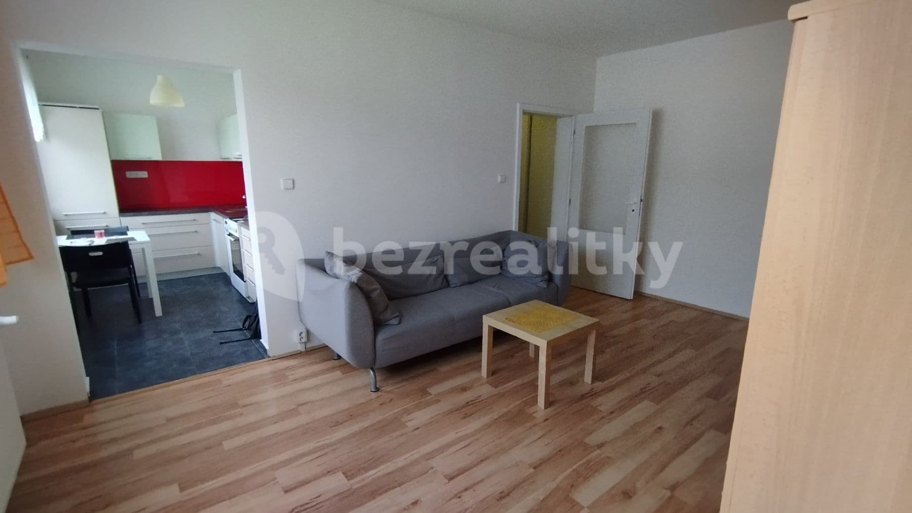 Prenájom bytu 1-izbový 38 m², Kosmonautů, Kladno, Středočeský kraj Prenájom bytu 1-izbový 38 m², Kosmonautů, Kladno, Středočeský kraj