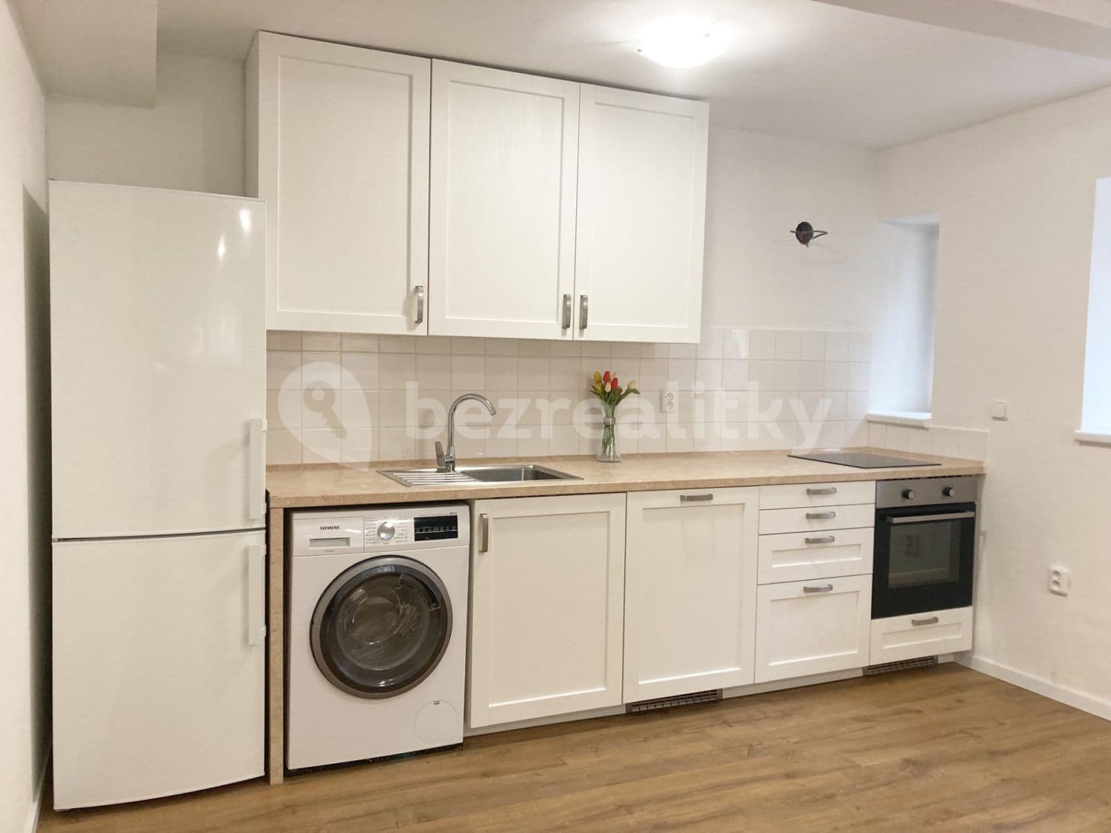 Prenájom bytu 3-izbový 78 m², Hošťálkova, Praha, Praha Prenájom bytu 3-izbový 78 m², Hošťálkova, Praha, Praha