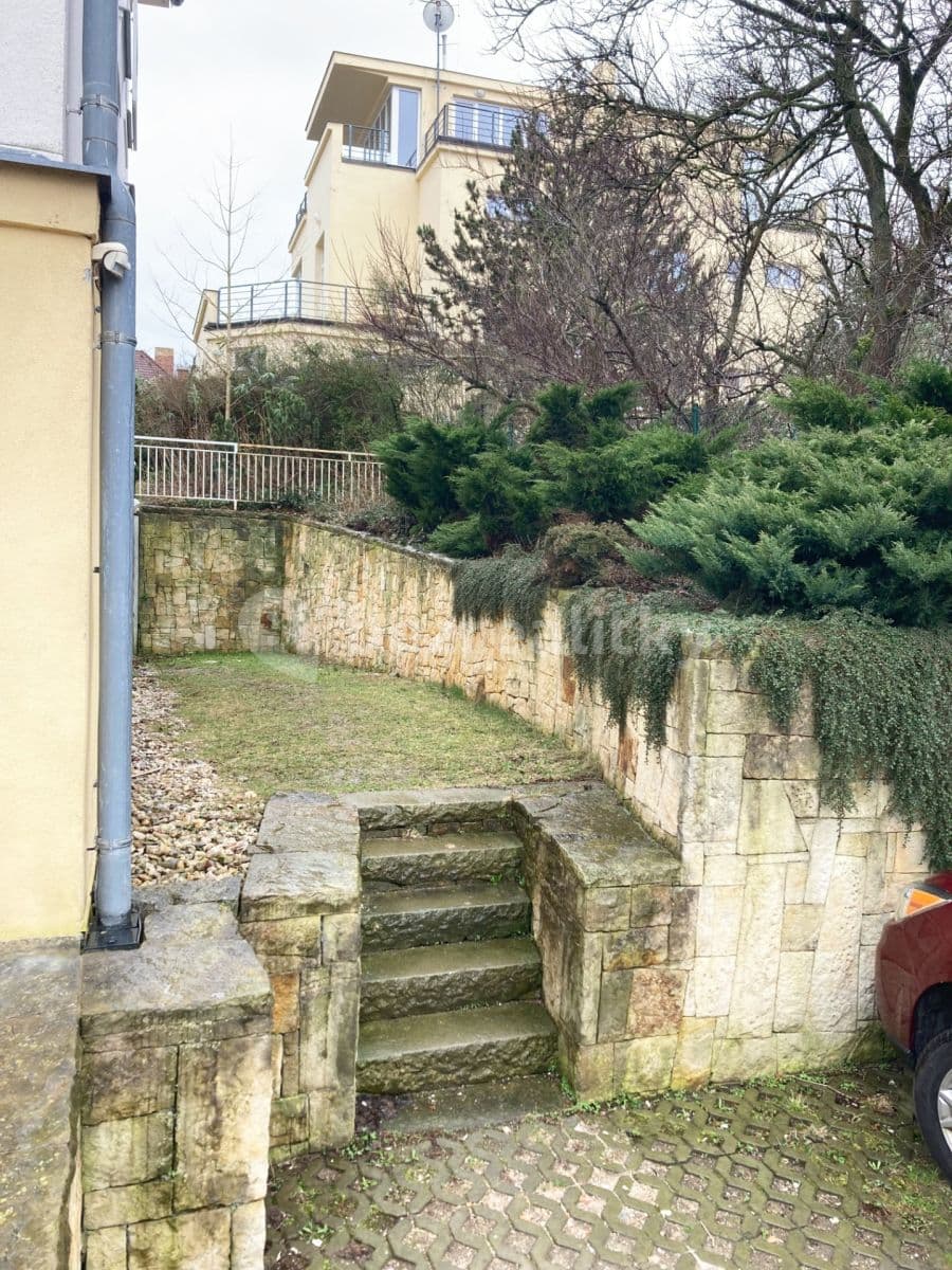 Prenájom bytu 3-izbový 78 m², Hošťálkova, Praha, Praha Prenájom bytu 3-izbový 78 m², Hošťálkova, Praha, Praha